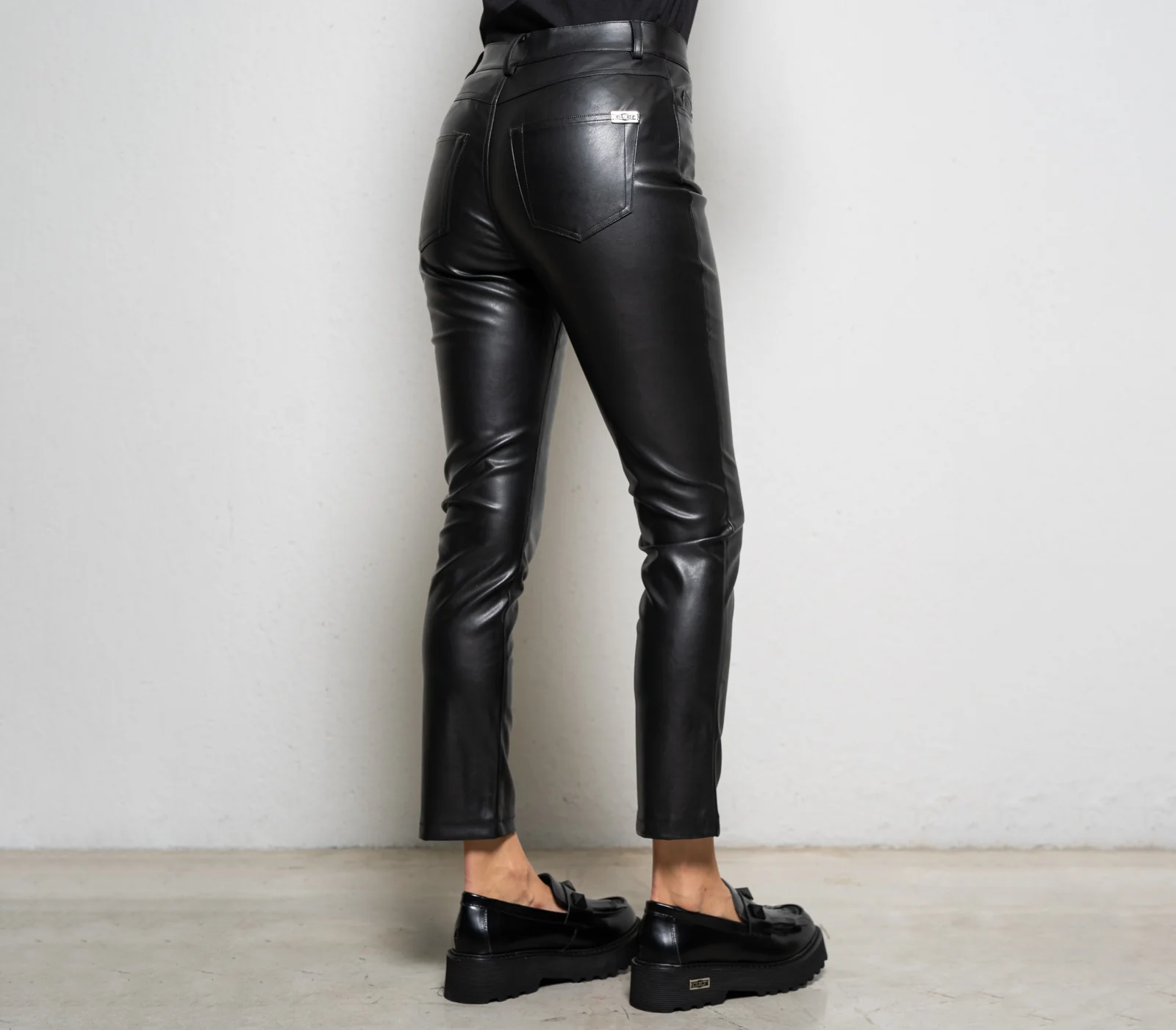 PANTALONI EFFETTO PELLE 5005 - Image 5